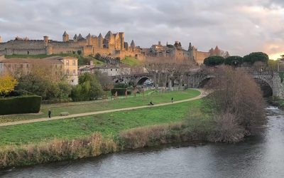 CARCASONA: LA CIUDAD MEDIEVAL AMURALLADA MÁS GRANDE DE EUROPA